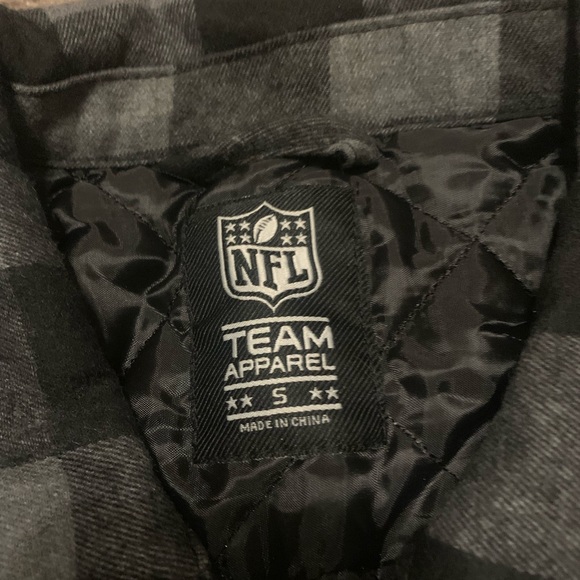 Chicago Bears NFL Official Team Apparel Plaid Flannel Quilted Jacket Black Gray - Picture 5 of 9